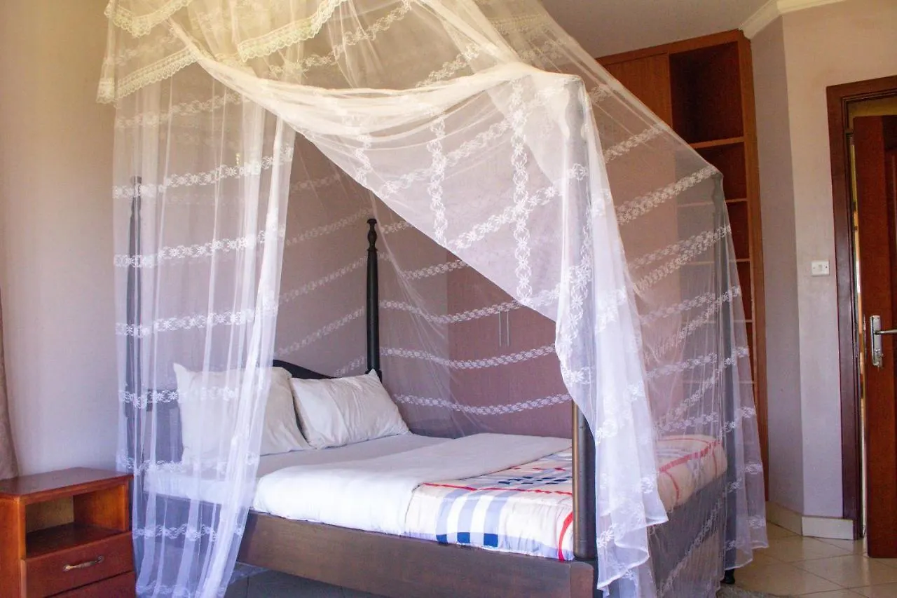 Pensjonat Lake Breeze House Kampala